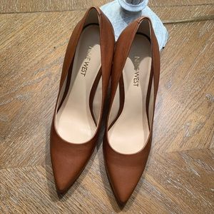 Nine West Carmel Pump Heels Size 6.5